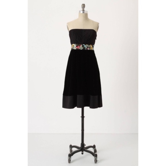 Floreat Evening Enchantment Velvet Dress - Picture 2 of 7